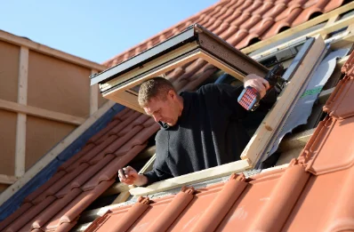 Pose de fenêtres de toit Velux à Villermain